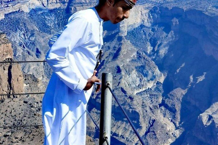 Shared Full-Day Nizwa & Jebel Shams Mountain Tour from Muscat