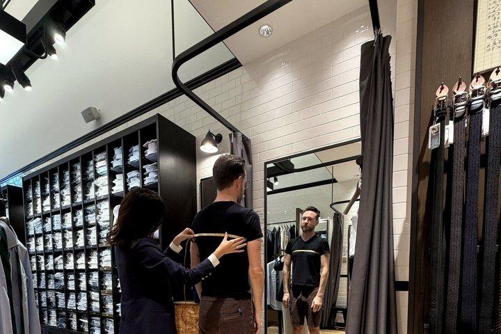 銀座パーソナルスタイリストによるプロのバイヤーとのショッピングツアー