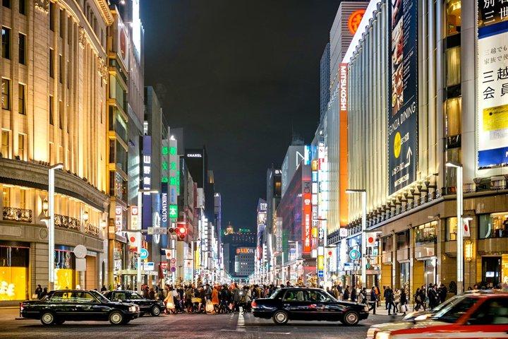 銀座パーソナルスタイリストによるプロのバイヤーとのショッピングツアー