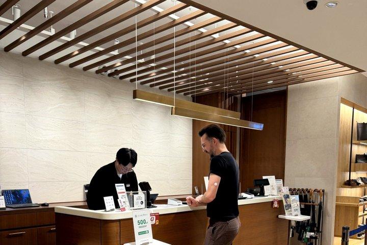 銀座パーソナルスタイリストによるプロのバイヤーとのショッピングツアー