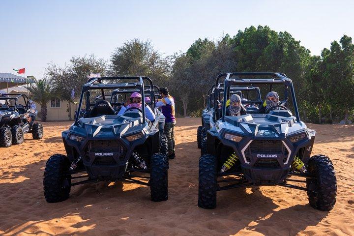 ポラリス 1000CC バギー 4 人乗り、ラクダ乗りとサンドスキー付き