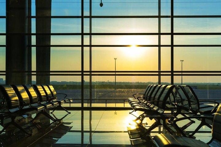 キャデラック・エスカレードによるVIP空港送迎 ブカレスト・プレジデンシャル