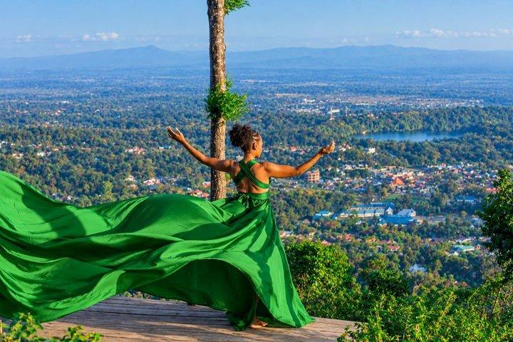 Experiencia de sesión de fotos de vestidos voladores en Arusha, Tanzania