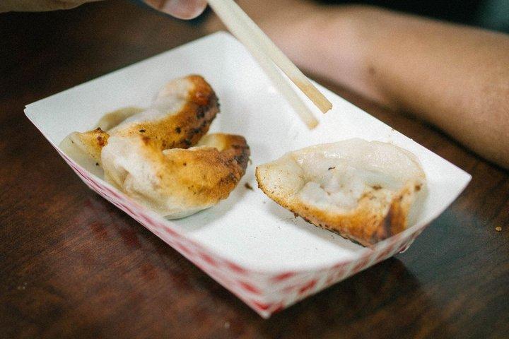 チャイナタウン＆リトルイタリーフードツアー：7つの味、3つの地域
