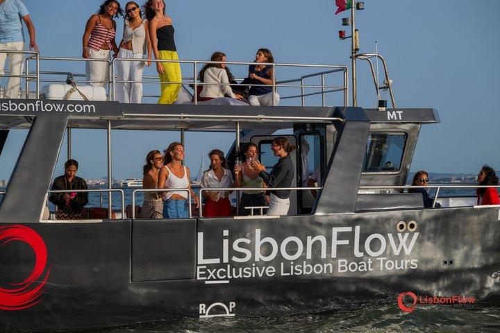 Lisbon Small Group Boat Tour with Drinks