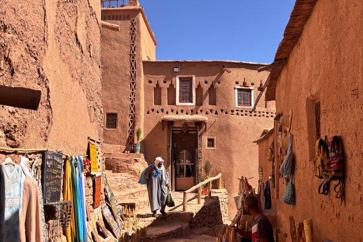 マラケシュからワルザザート：カスバ アイット ベン ハドゥへのプライベート日帰り旅行