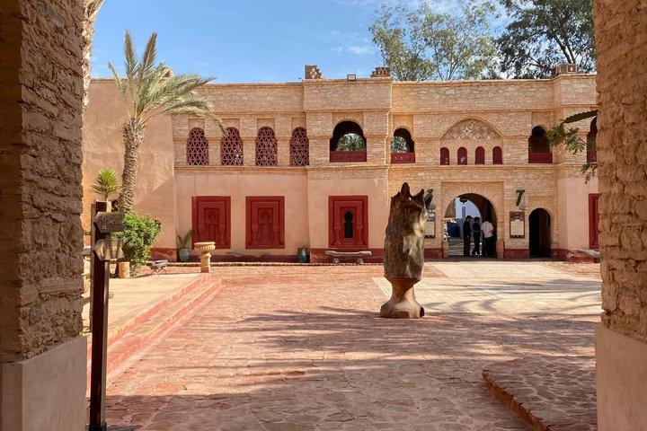 マラケシュからワルザザート：カスバ アイット ベン ハドゥへのプライベート日帰り旅行