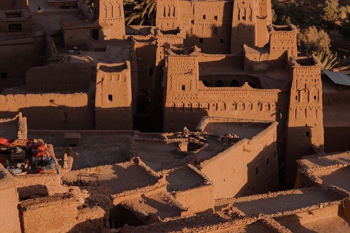 マラケシュからワルザザート：カスバ アイット ベン ハドゥへのプライベート日帰り旅行