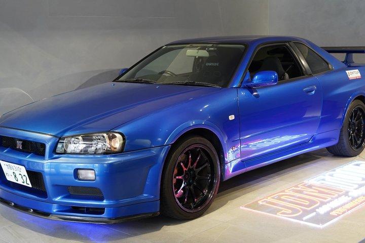 aluguel de temporada Nissan Skyline GT-R R34 em Tóquio e Daikoku Autoestrada
