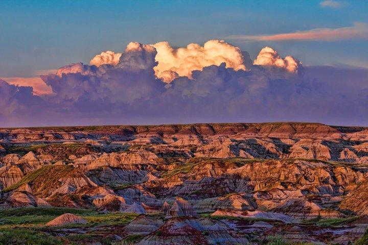 Badlands Small Group Guided Tour: Calgary to Drumheller Dinosaurs