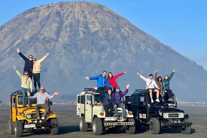 ジョグジャカルタ：バリ島へのブロモ＆イジェン火山ツアー3日間