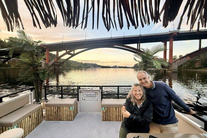 Wine Tasting River Cruise - Sips & Sightseeing on the Willamette