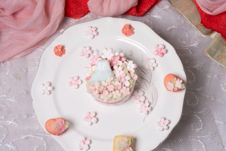 東京・浅草で桜の和菓子作り＆スイーツデコレーション