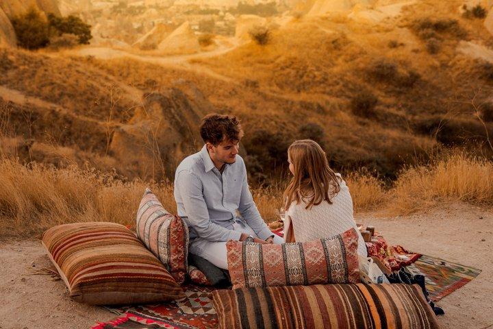 Romantic Sunset Picnic in Cappadocia