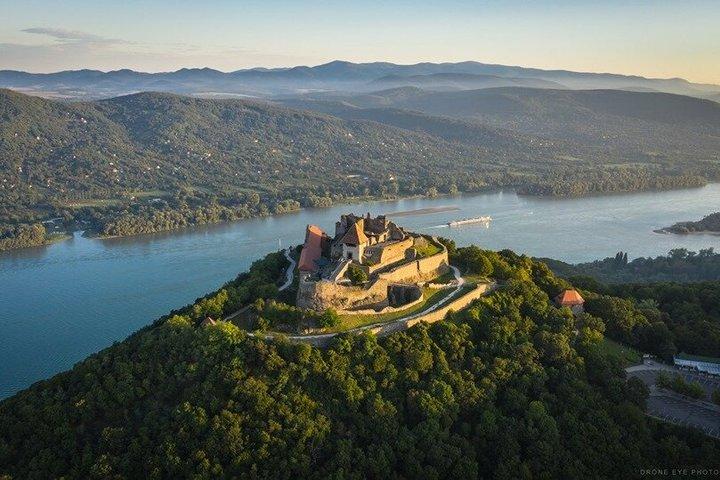 Privé Donaubocht Woudtour Visegrád en Szentendre