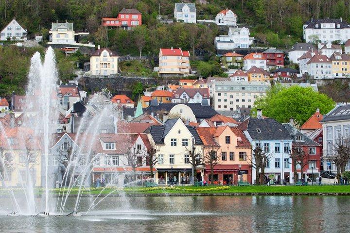 Bergen Self-Guided Audio Walking Tour: Top Landmarks & History