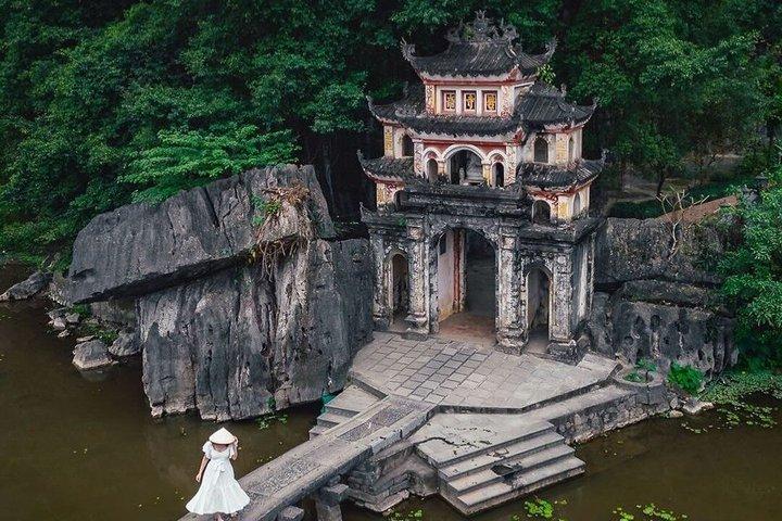 ハノイ：タムコック、ビチョン、ムーア洞窟 少人数制ラグジュアリー日帰り旅行