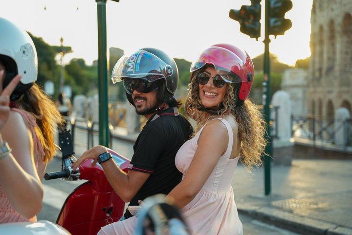 Explore Rome by Vespa With Pick up and Drop Off