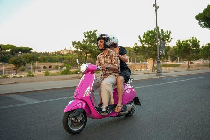 Rom-Vespa-Tour mit Tiramisu