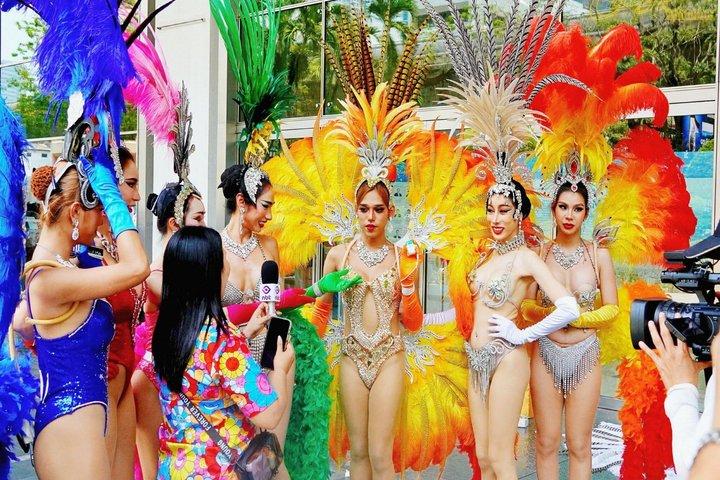 カプリソ・キャバレーショーとタイノサウルス博物館のコンボチケット