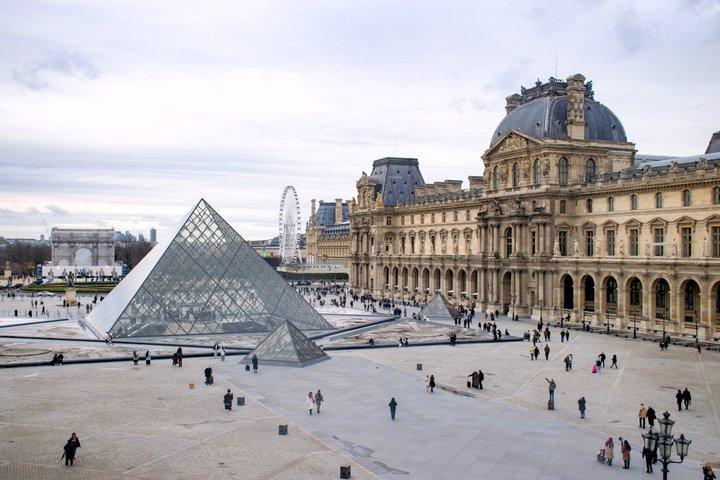 Louvre Small-Group Tour (Max 6 Guests) - Mona-Lisa & Highlights