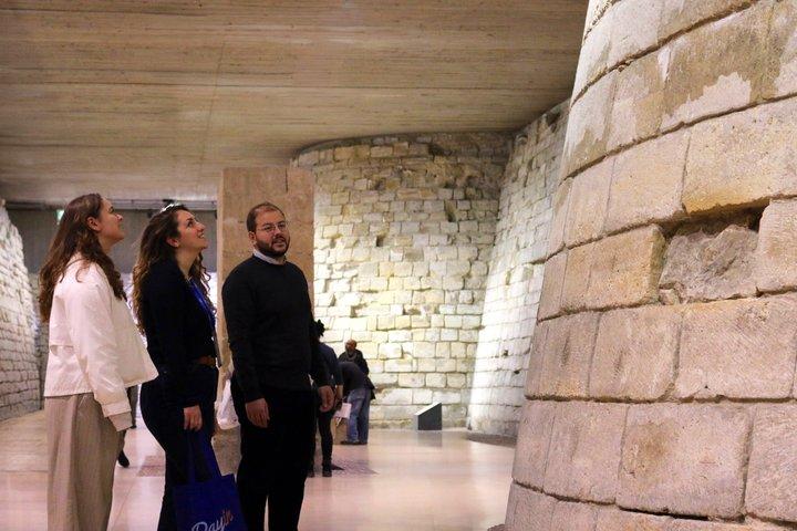 Louvre Small-Group Tour (Max 6 Guests) - Mona-Lisa & Highlights