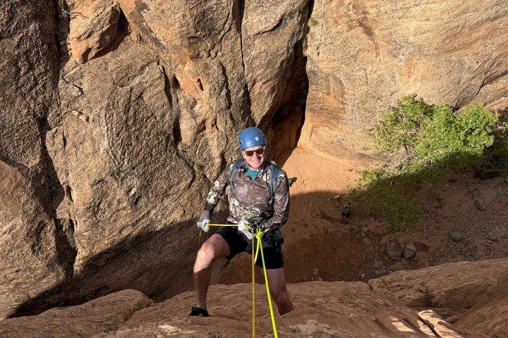 Tour privato di mezza giornata di canoismo a Moab Utah