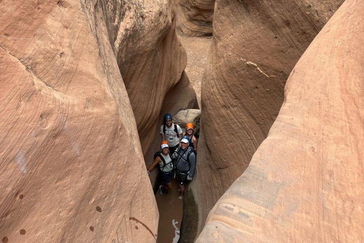 Tour privato di mezza giornata di canoismo a Moab Utah