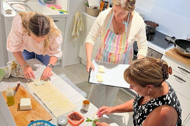 ミコノス家庭料理教室＆アンジェリーナと伝統的なギリシャ料理