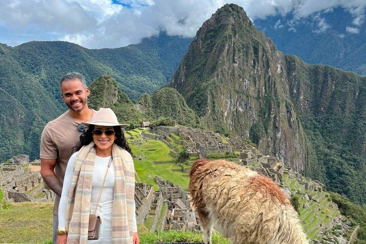 Machu Picchu Last Minute Circuit 3 Ticket with Guide and Bus