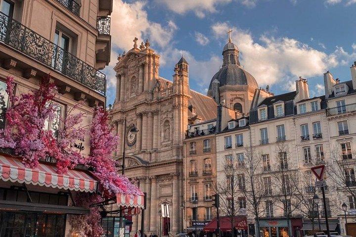 Paris: Le Marais Hidden Gems Walking Tour with Tasting