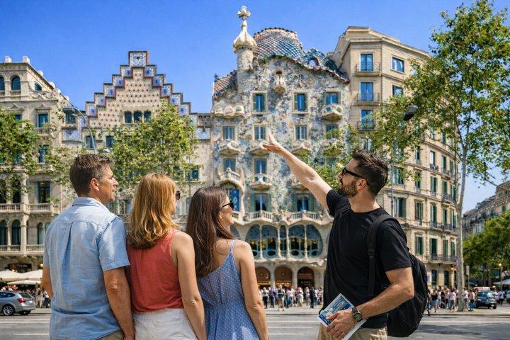 Excursão privada de Barcelona e Parque Güell com hotel