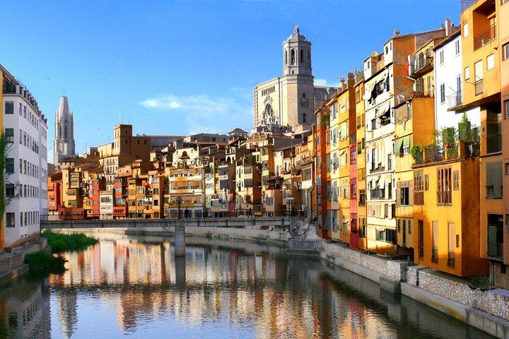 From Barcelona: Private Girona and Figueres with Dali Museum Tour