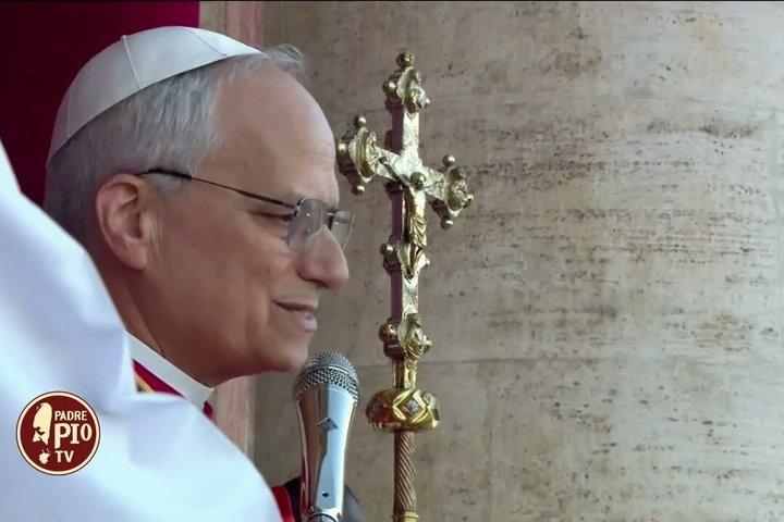 教皇の祝福とサンピエトロ大聖堂への入場
