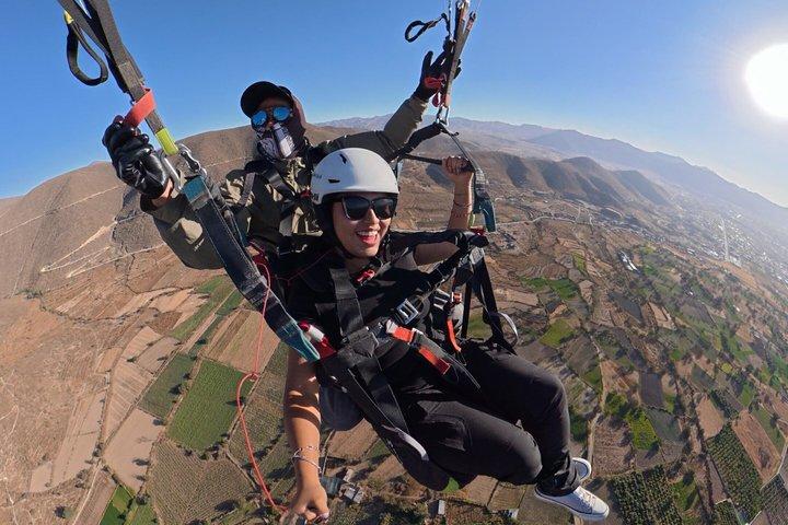 Arequipa Paragliding Flight over Mollebaya