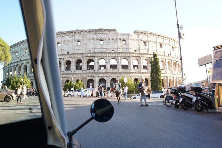 Rome：ゴルフカートでピザと屋台料理でローマを味わう
