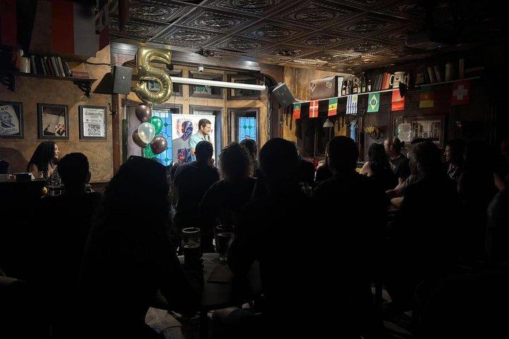 Comedy-Show am Dienstagabend im McKibbin’s Irish Pub