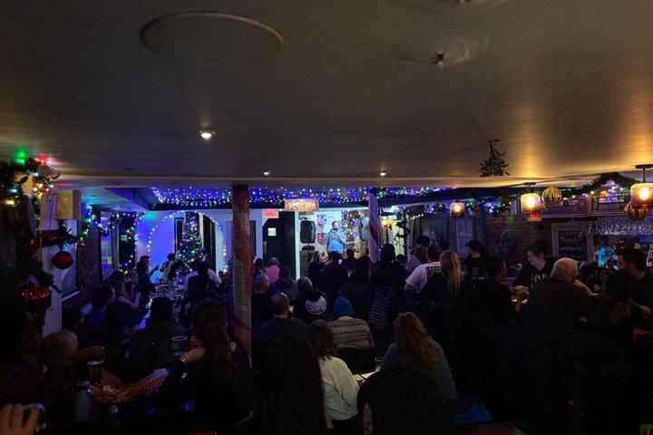 Englischer Sonntags-Stand-up-Comedy in Montreal