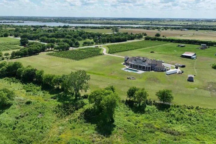 North Texas Black Restaurants & Winery AdvenTOUR