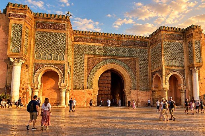 フェズ発ヴォルビリス、ムーレイ・イドリス、メクネスへの日帰り旅行