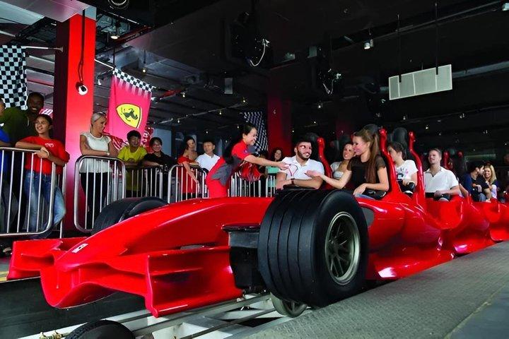 アブダビプライベートツアー グランドモスクとヤスアイランドパーク