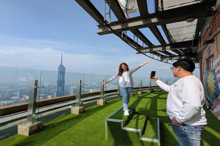 マレーシア：クアラルンプールタワー入場Eチケットとオプション