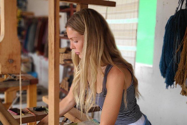 Hands-on Weaving Experience with Natural Dyes in Oaxaca