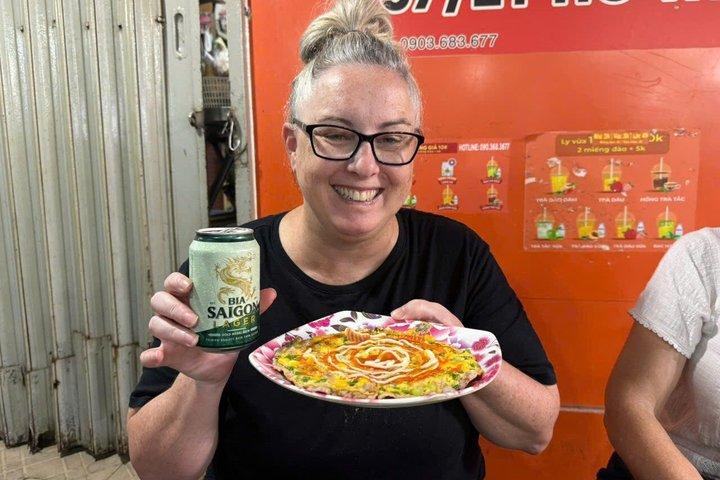 Saigon Food Tour med US Army Jeep: Krgsmuseum, Chinatown & Bunker
