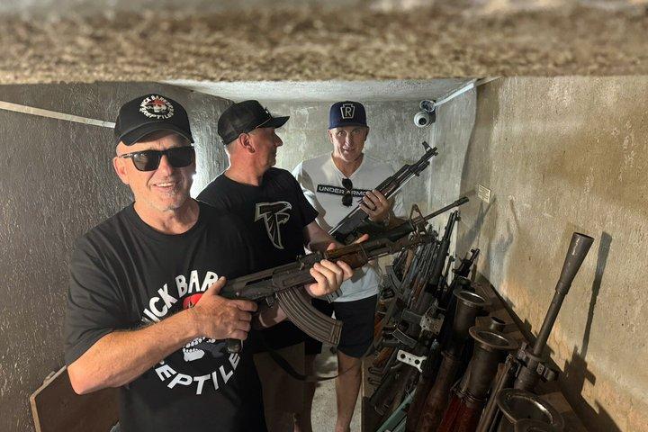 米軍ジープによるサイゴンフードツアー：戦争博物館、チャイナタウン、バンカー