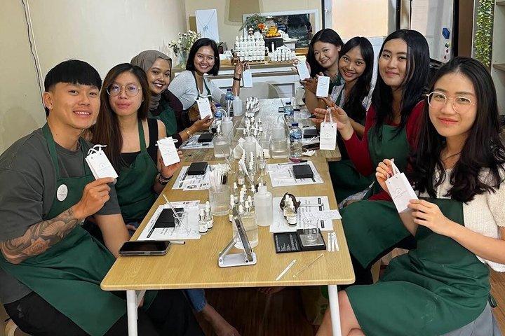 Kuta: Bali Perfume Master Class Making Experience
