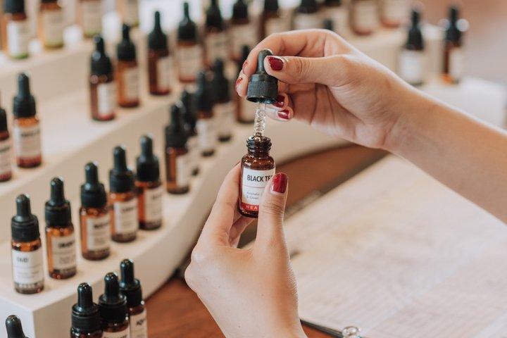 Kuta: Bali Perfume Master Class Making Experience