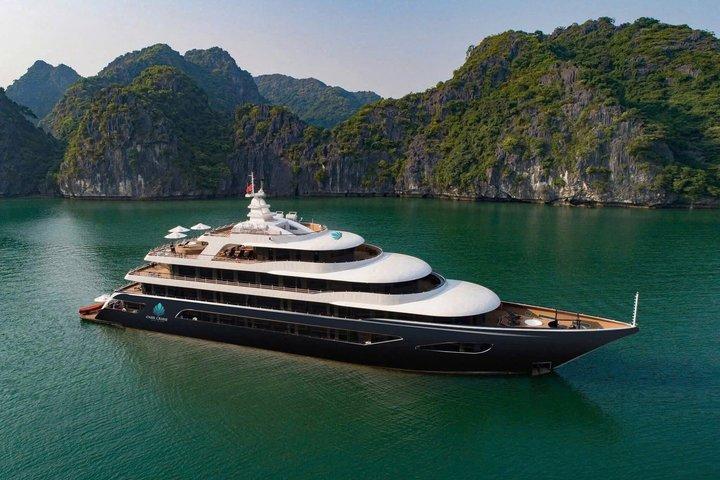 Oasis Bay Party Cruise 2 Days 1 Night