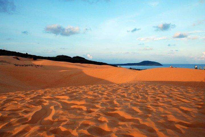ミー・ネの砂丘漁村と夕日の体験