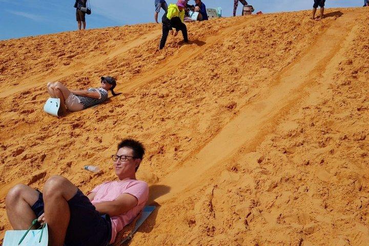 ミー・ネの砂丘漁村と夕日の体験